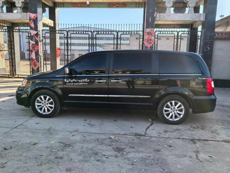 保定16年克莱斯勒大捷龙2