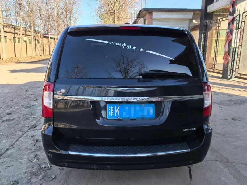 保定16年克莱斯勒大捷龙6