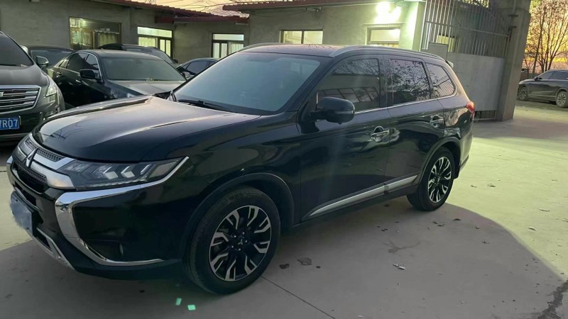 保定21年三菱欧蓝德4