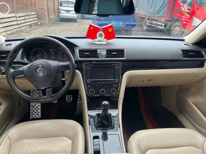 保定12年大众迈腾8