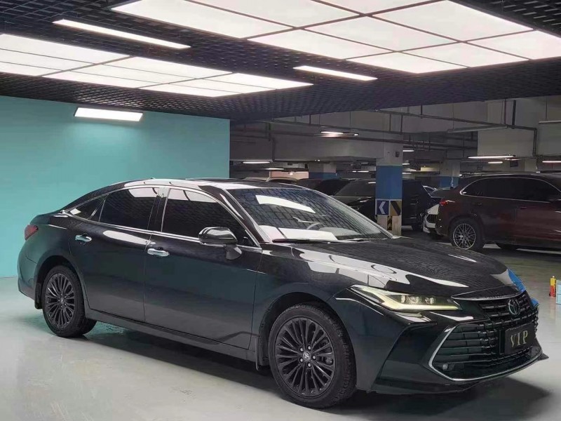 成都22年丰田亚洲龙2