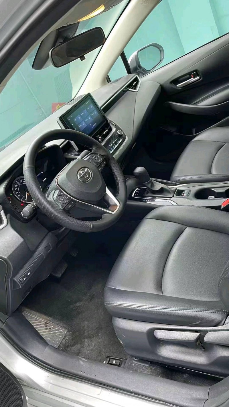 成都22年丰田卡罗拉4