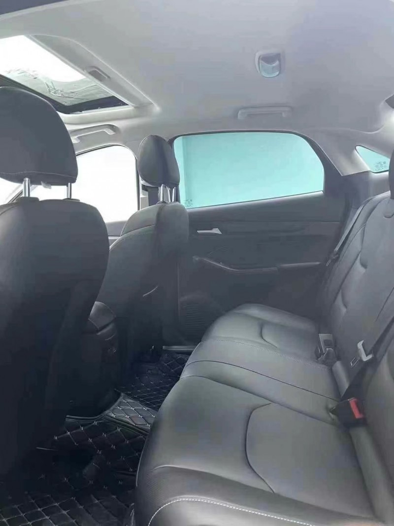 成都22年福特福睿斯5