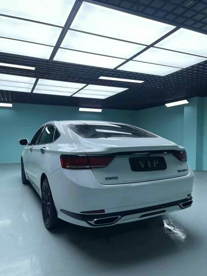 成都22年吉利博瑞7