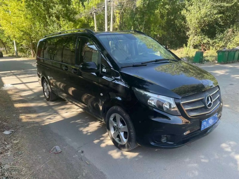 保定20年奔驰威霆2