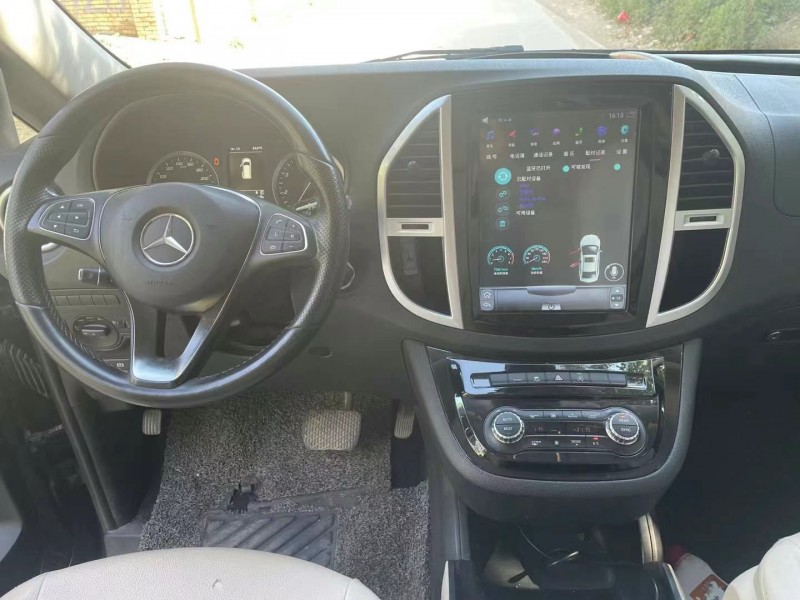 保定20年奔驰威霆9