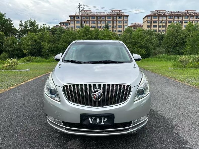 盐城16年别克GL81