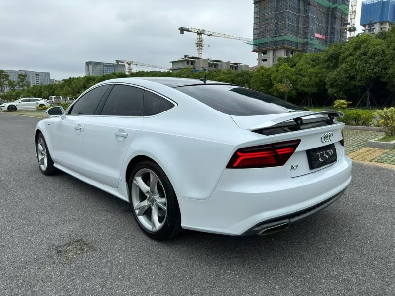 盐城18年奥迪A7L4
