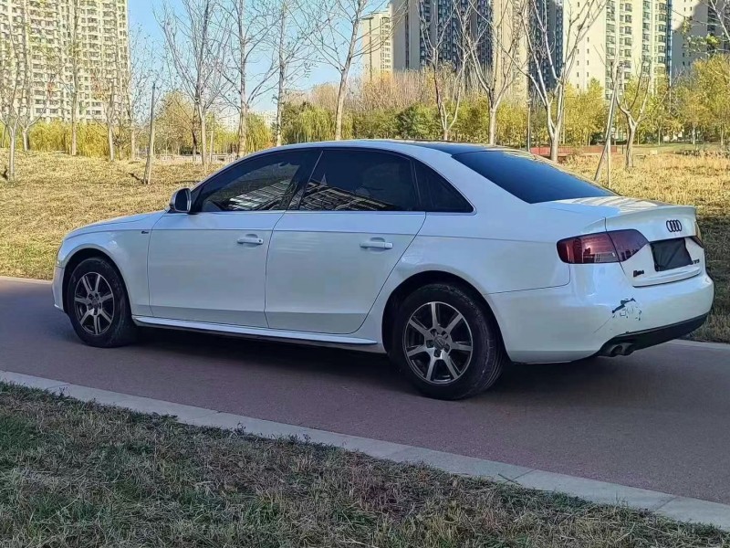 济宁12年奥迪A4L6