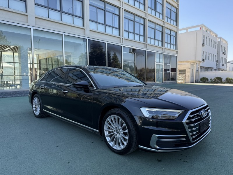 盐城19年奥迪A8L3