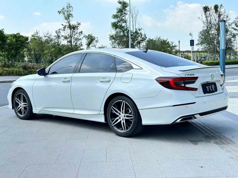 东莞23年本田雅阁7