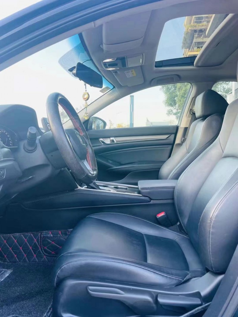 东莞19年本田雅阁4