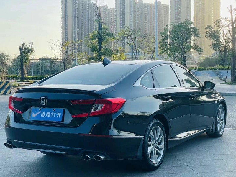 东莞19年本田雅阁7