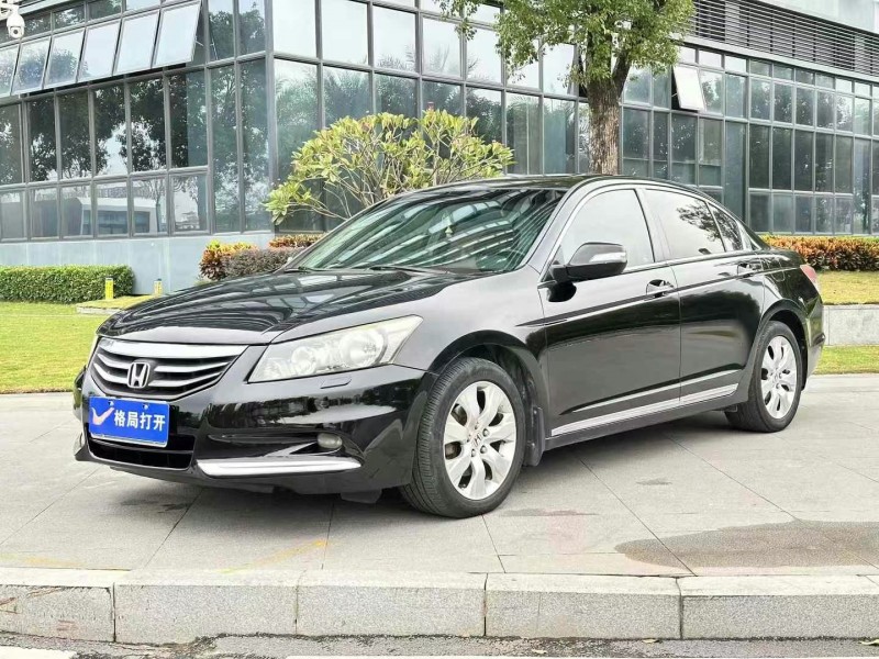 东莞13年本田雅阁3