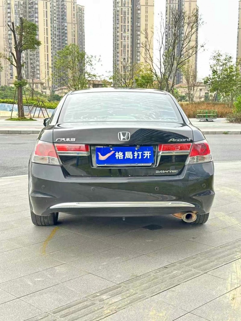 东莞13年本田雅阁9