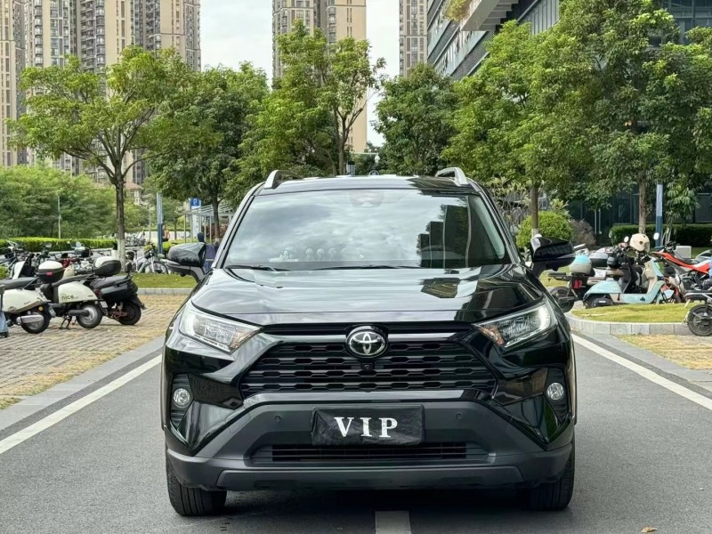 东莞23年丰田RAV4荣放1