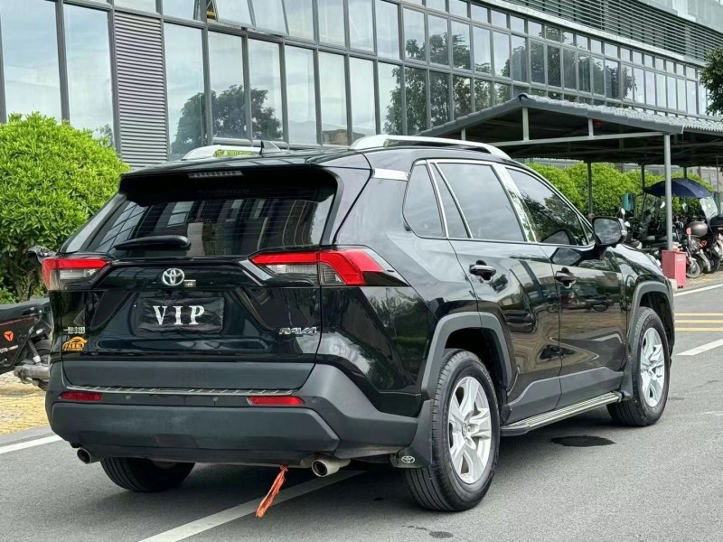 东莞23年丰田RAV4荣放7