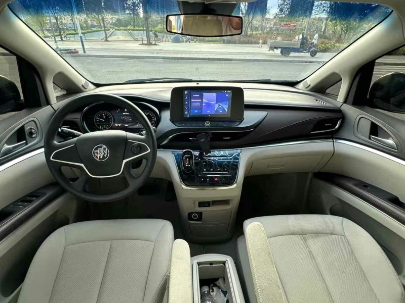 东莞22年别克GL86