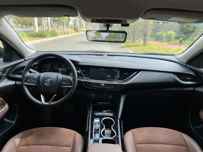 保定23年别克君威6