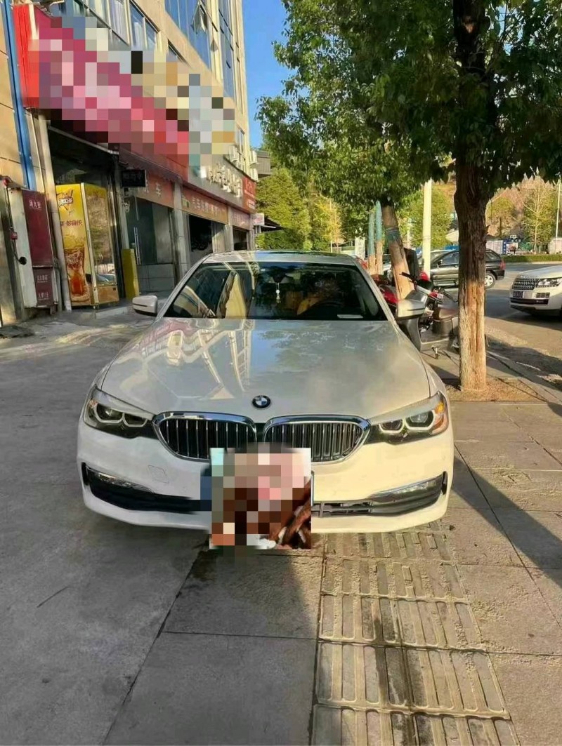 成都17年宝马5系1