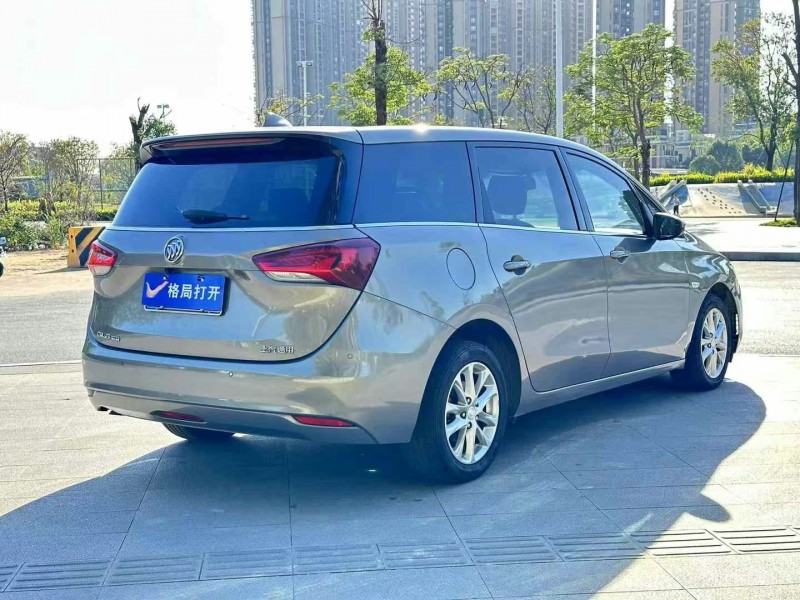 东莞19年别克GL68