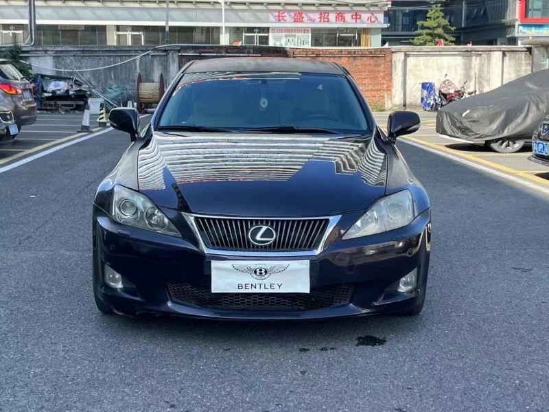 广州10年雷克萨斯IS1