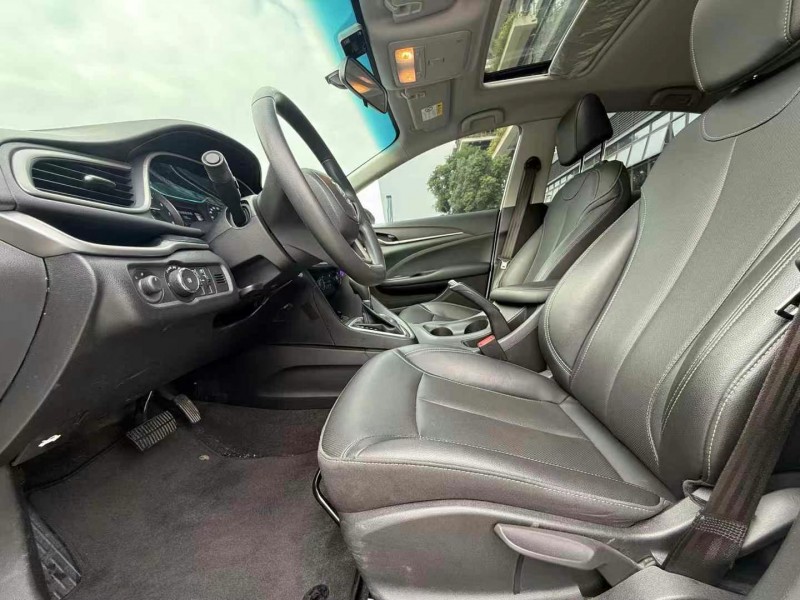 东莞22年别克英朗4