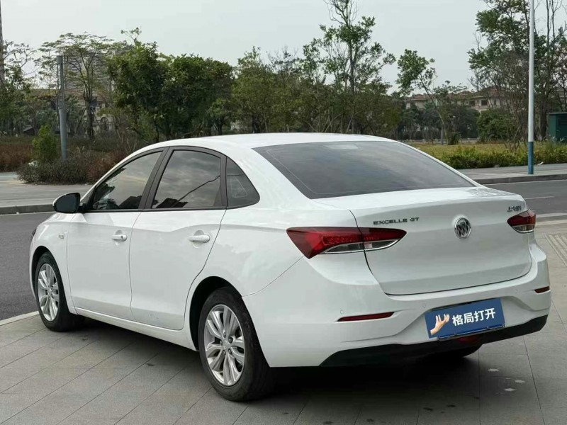 东莞22年别克英朗7