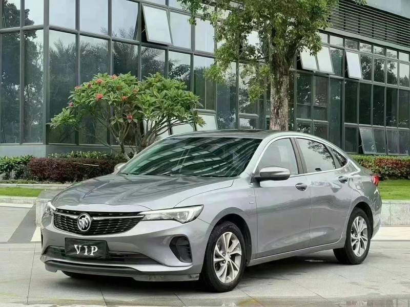 东莞22年别克威朗3