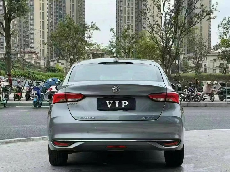 东莞22年别克威朗9