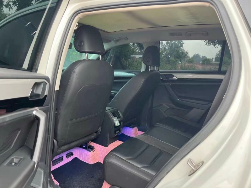 保定20年大众探岳7