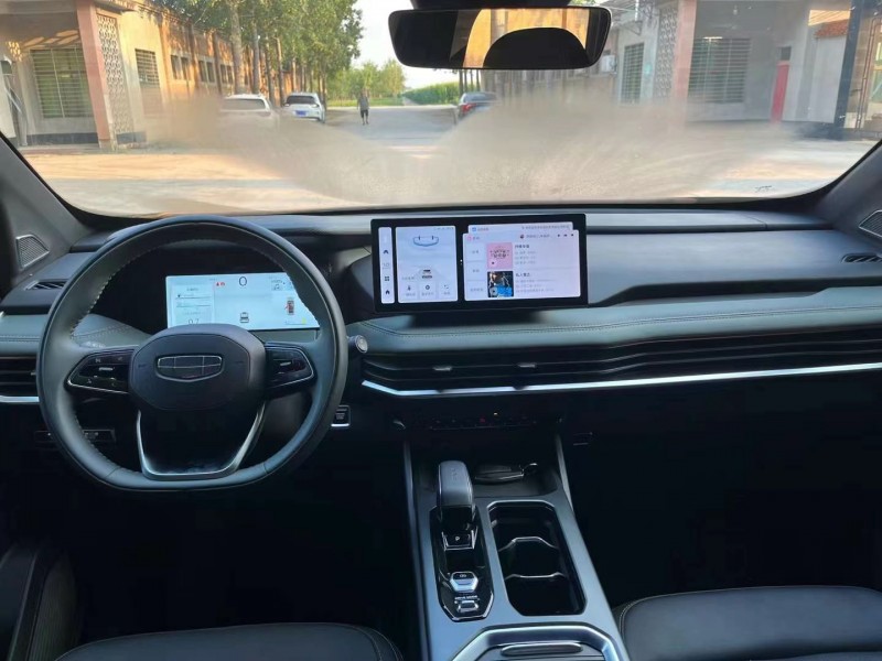 保定23年吉利豪越6