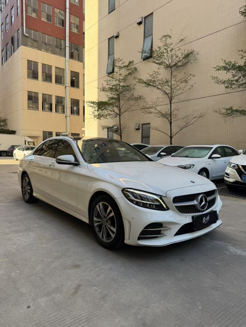 佛山21年奔驰C2