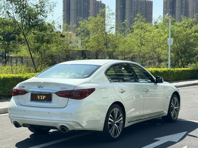 東莞23年英菲尼迪Q507