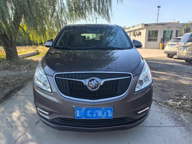 保定19年别克GL81