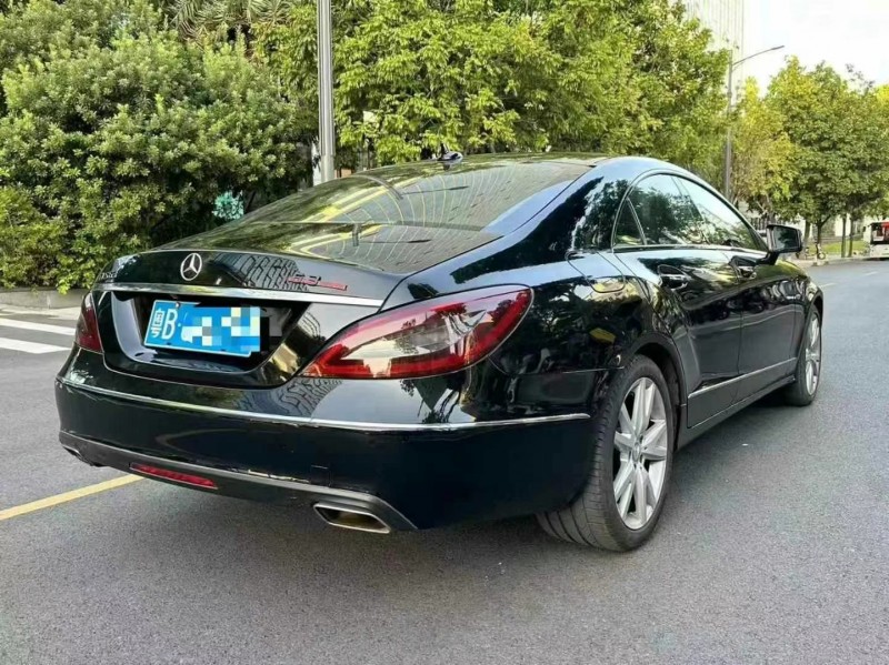 广州13年奔驰CLS7