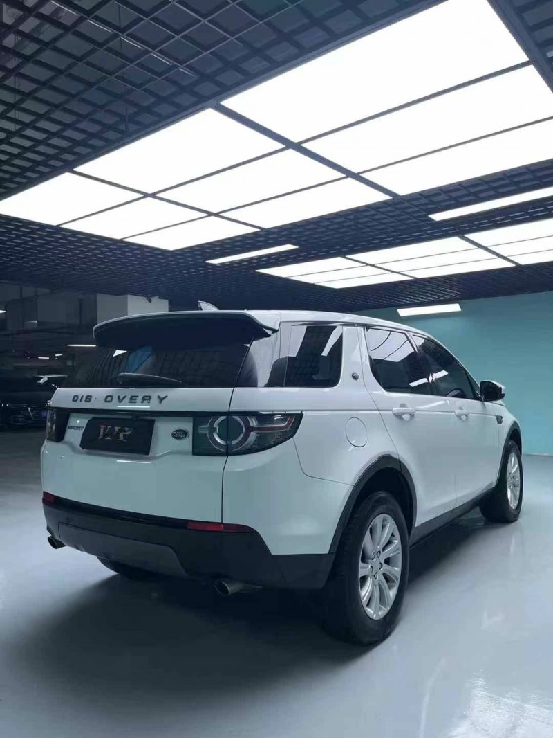 成都18年路虎发现神行8