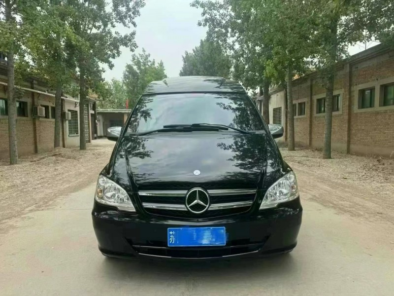 保定14年奔驰威霆1