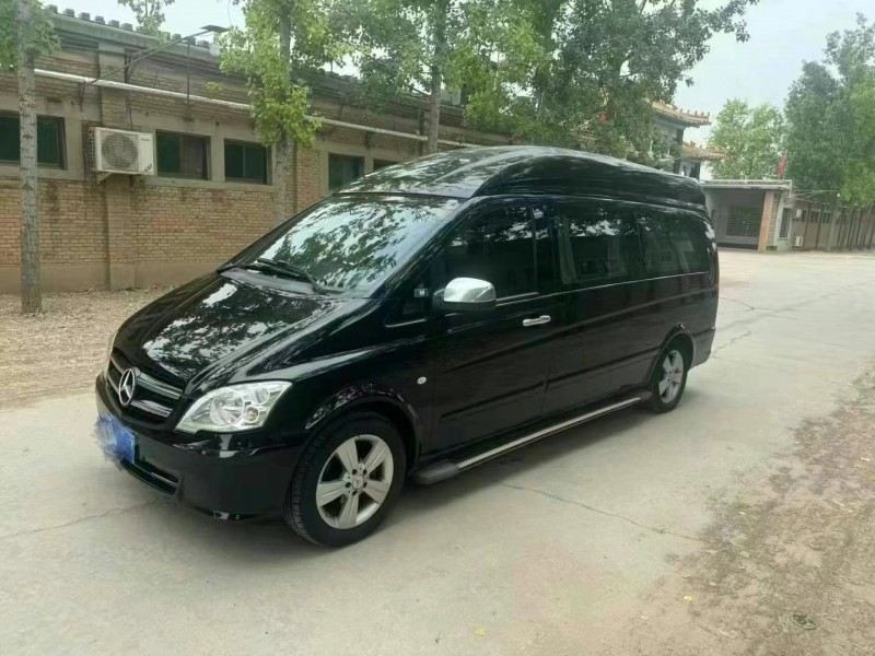 保定14年奔驰威霆3