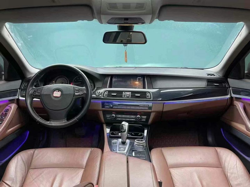 成都13年宝马5系2