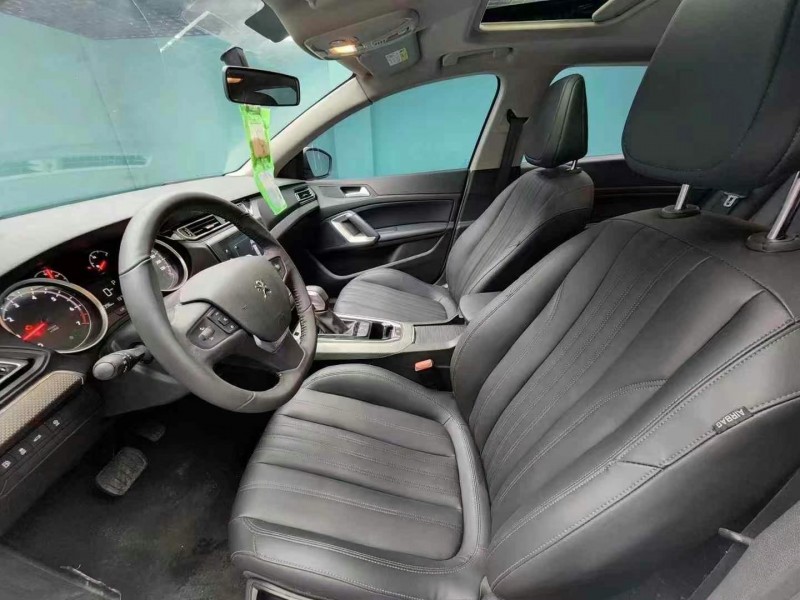 成都21年标致4084