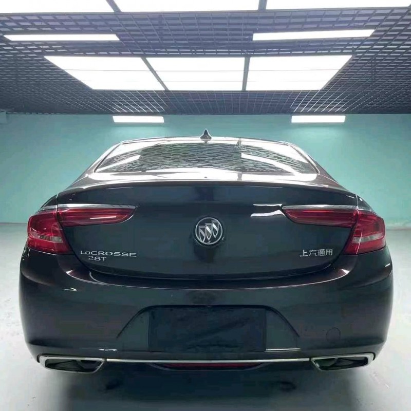 成都18年别克君越7