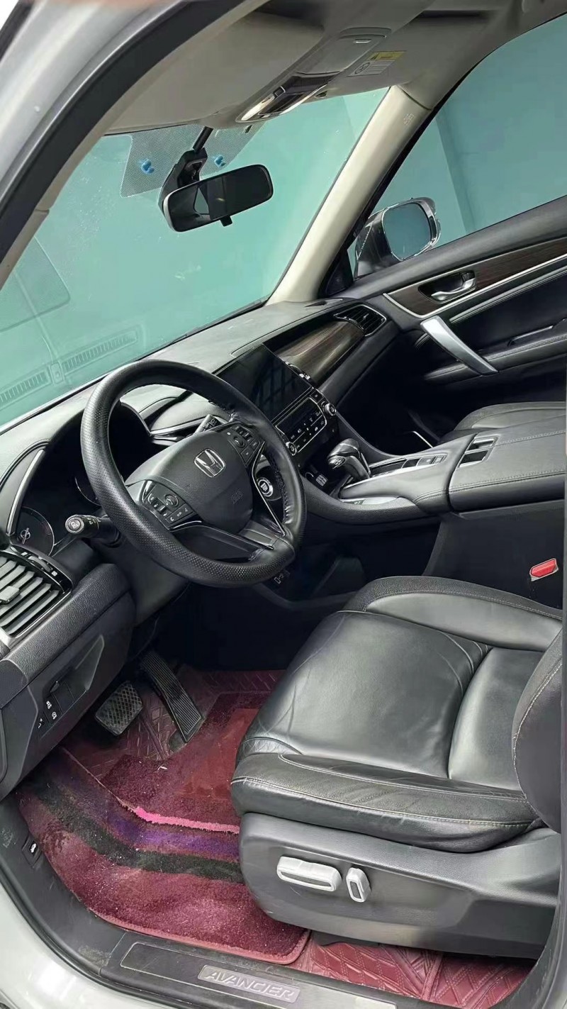 成都17年本田冠道4