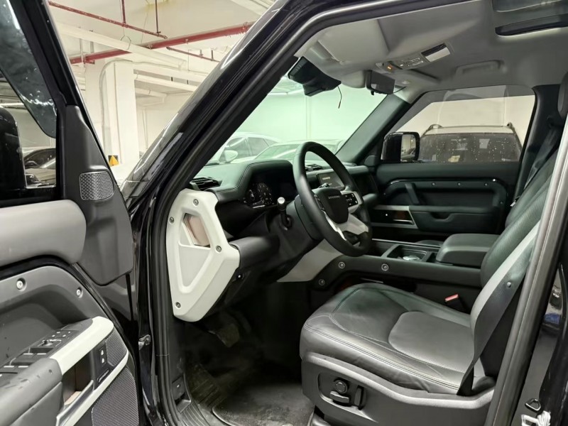 广州23年路虎卫士7