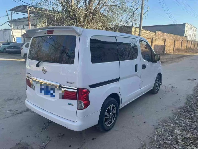 保定18年日产NV2004