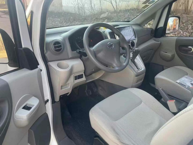 保定18年日产NV2008