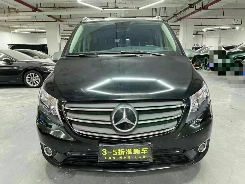 广州21年奔驰威霆1