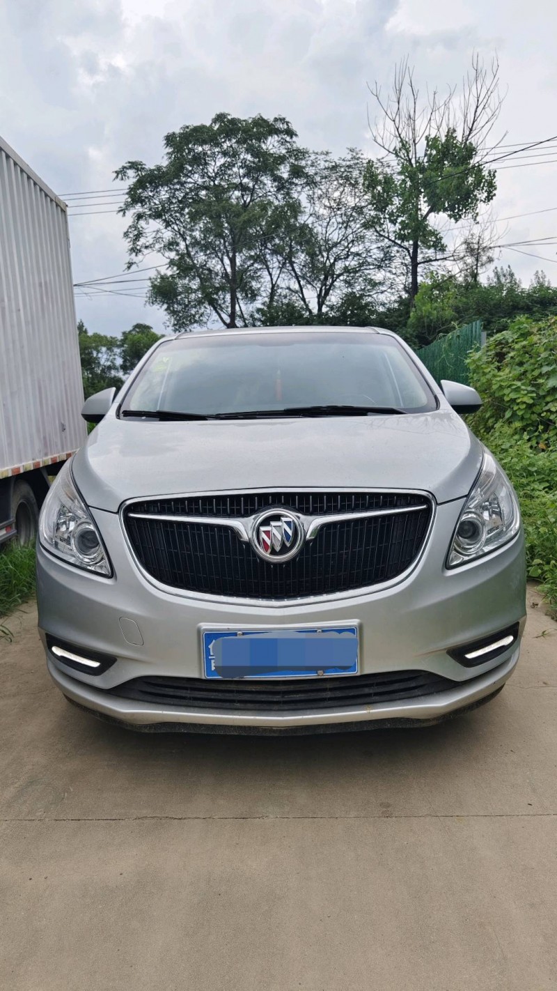 日照19年别克GL81