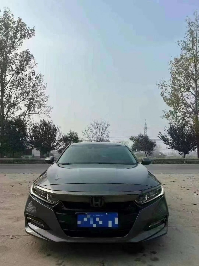 菏泽21年本田雅阁1