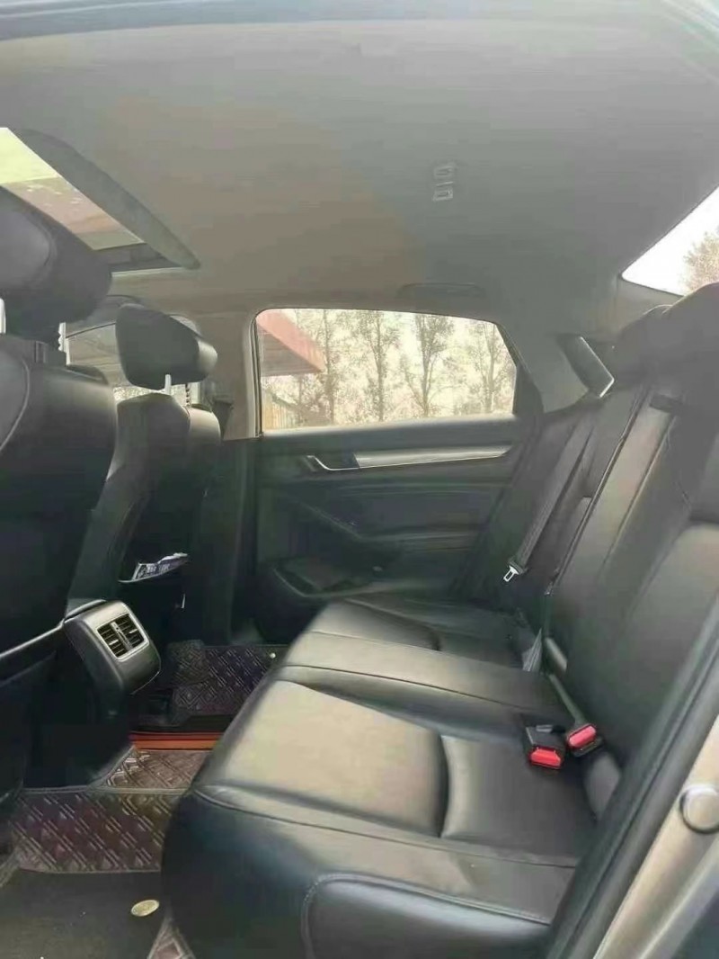 菏泽21年本田雅阁9